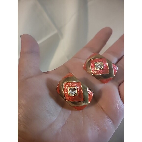 Vintage Womens Clip On Earrings Red Gold Tone Crystal Jewelry Costume - Picture 8 of 16